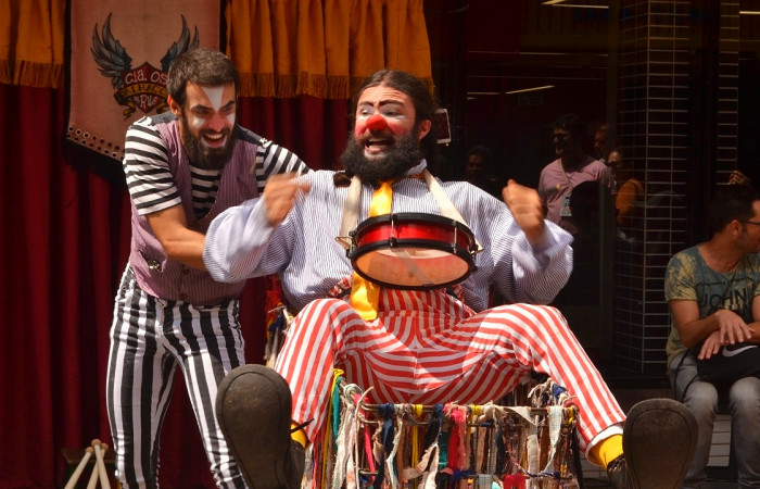 #Especial Fenata Palhaços de Rua trazem espetáculo para o Calçadão